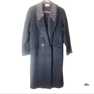Vintage Donnie Brook HOCKANUM Wool Double Breasted BLACK Coat w/ Velvet Collar
